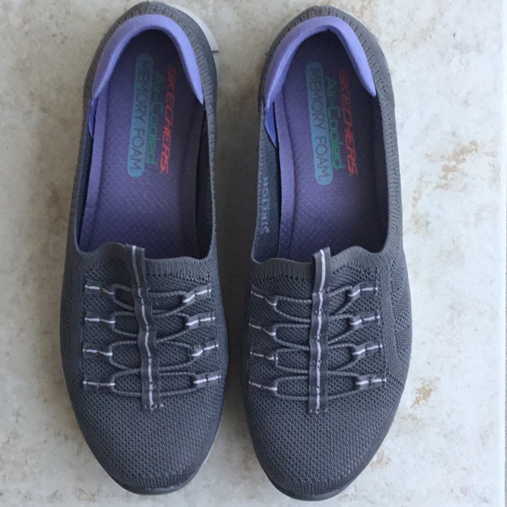 SKECHERS women’s slip-on memory foam shoes - size 8.5 (EUR 38.5)